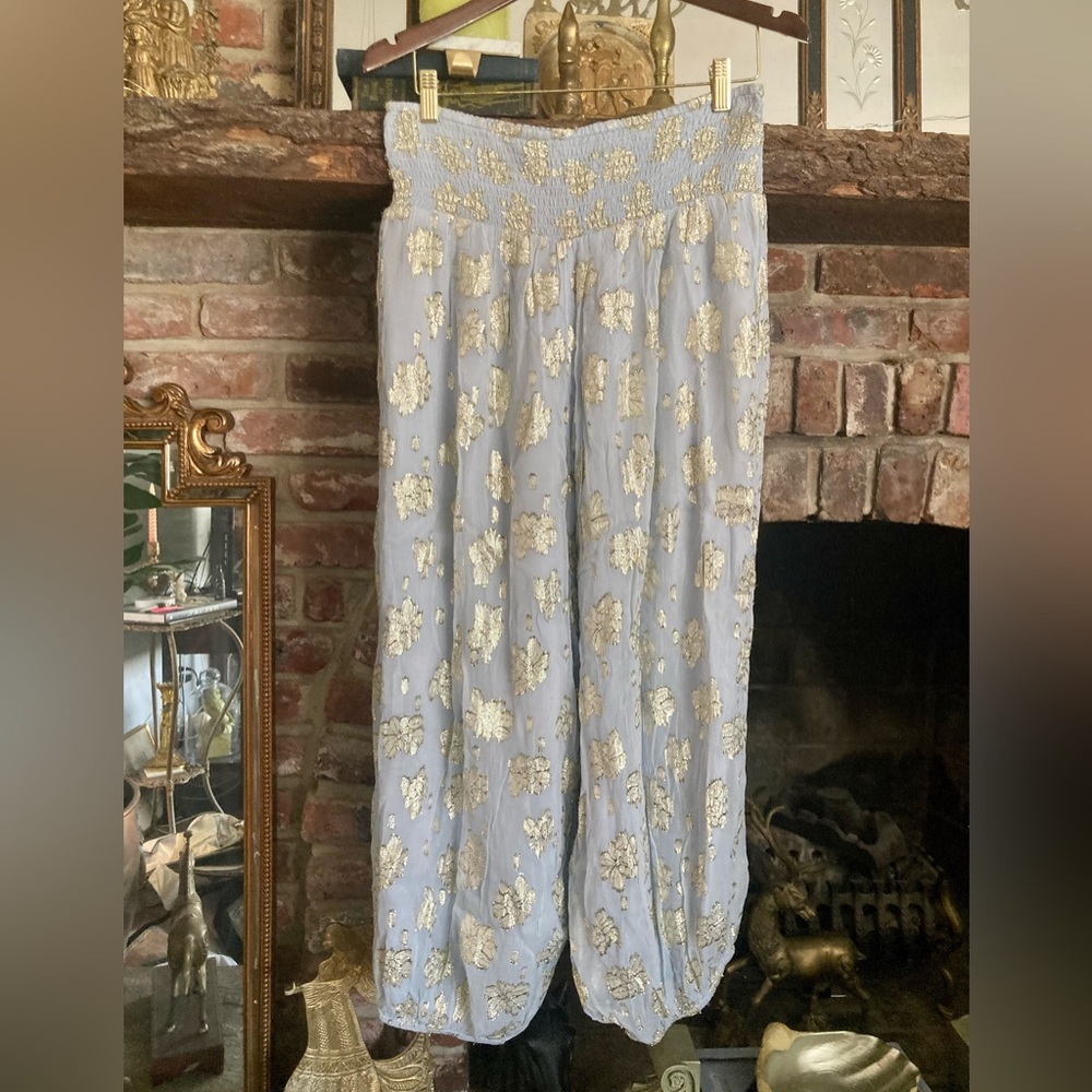 🆕 NWT by Anthropologie Deco Metallic Balloon  Pants with Gold Foil Detail - Picture 5 of 16
